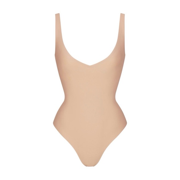 SKIMS Bundle✨ ALL NEW - Picture 3 of 6